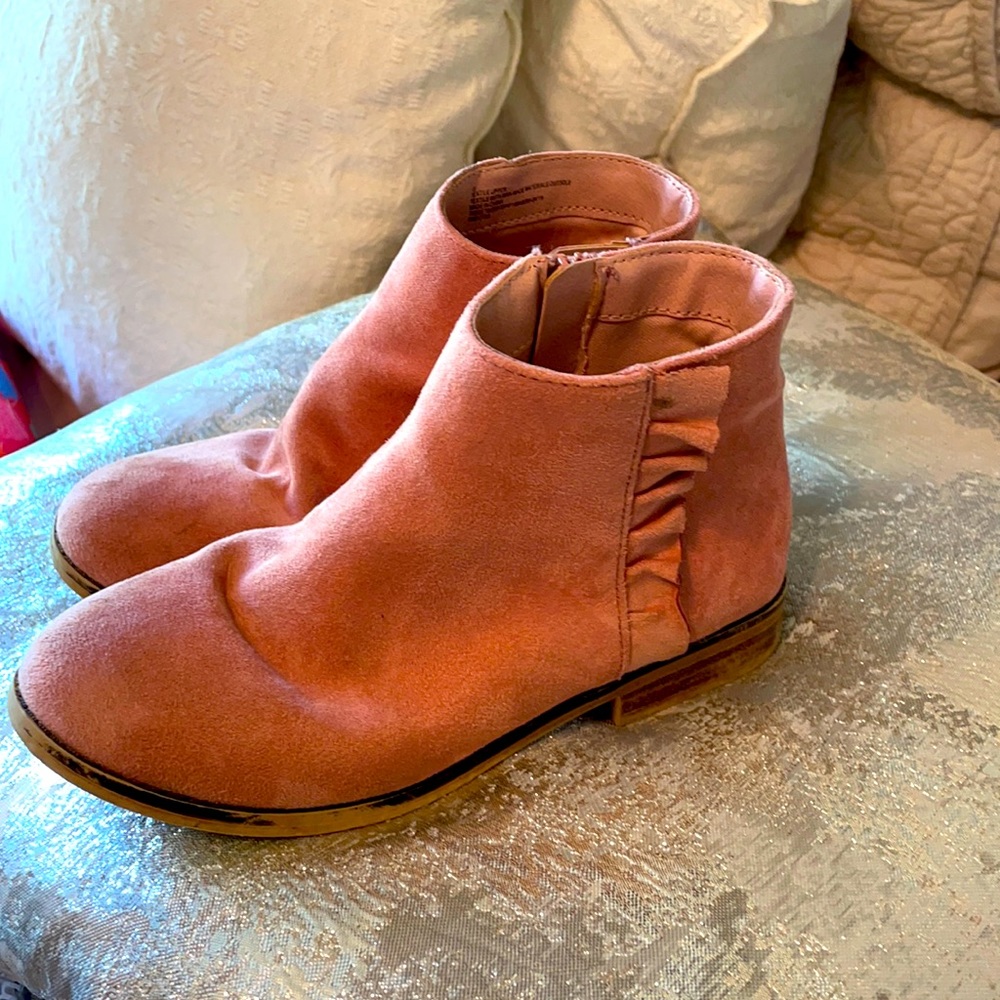 Size 13 dusky rose ruffles ankle boots with inside zippers.